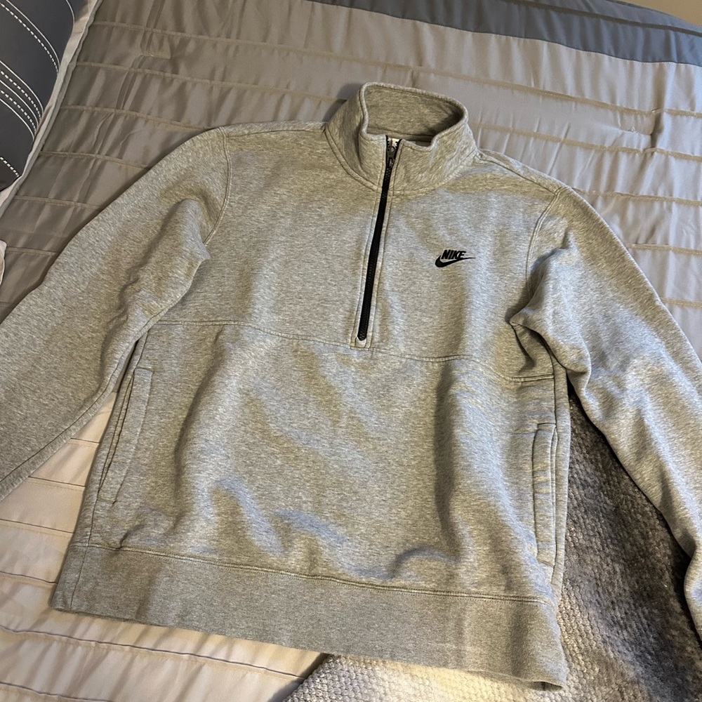 Nike Men's Light Gray Zip-Up Sweater
